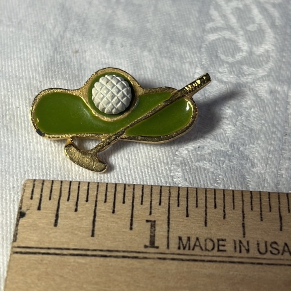 Vintage Golf Pin - Picture 2 of 3